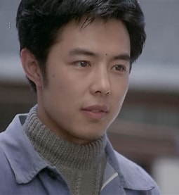 为什么苏有朋版《倚天屠龙记》中,张铁林的杨逍和张国立的成昆那么