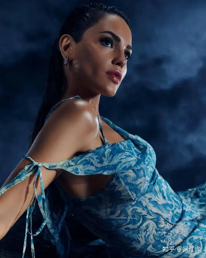 艾莎·冈萨雷斯（Eiza González） - 墨华网 (图5)