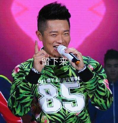 如果凤凰传奇的曾毅男去参加中国有嘻哈大概能拿一个什么名次