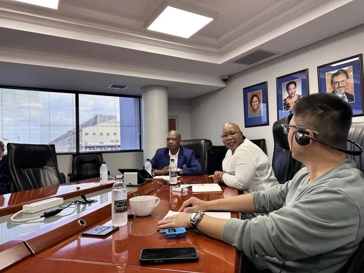 疆亘资本李宏伟受邀对南非进行考察和访问，并将参加2023金砖峰会