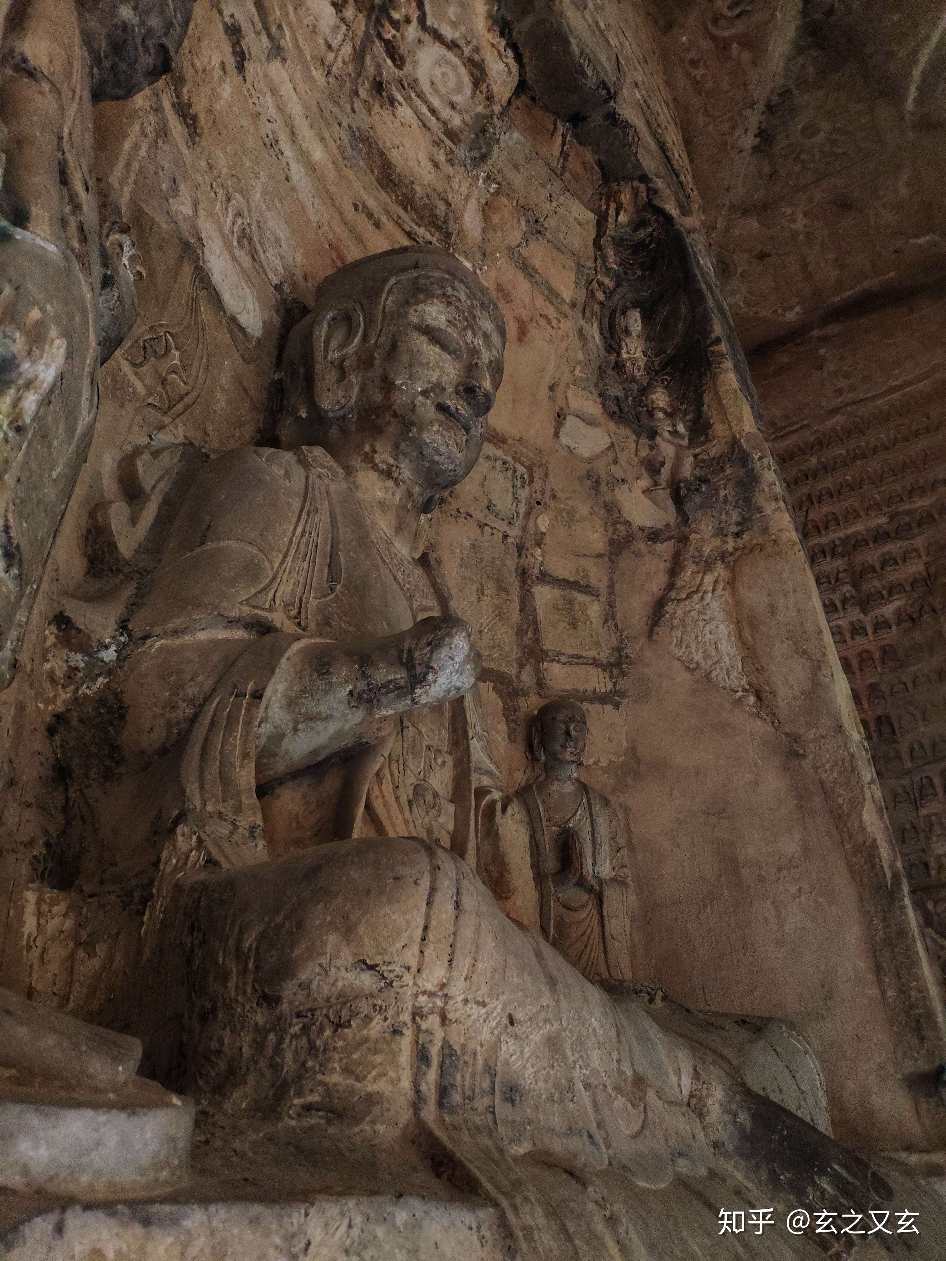 鞏義石窟寺 / 帝后禮佛圖