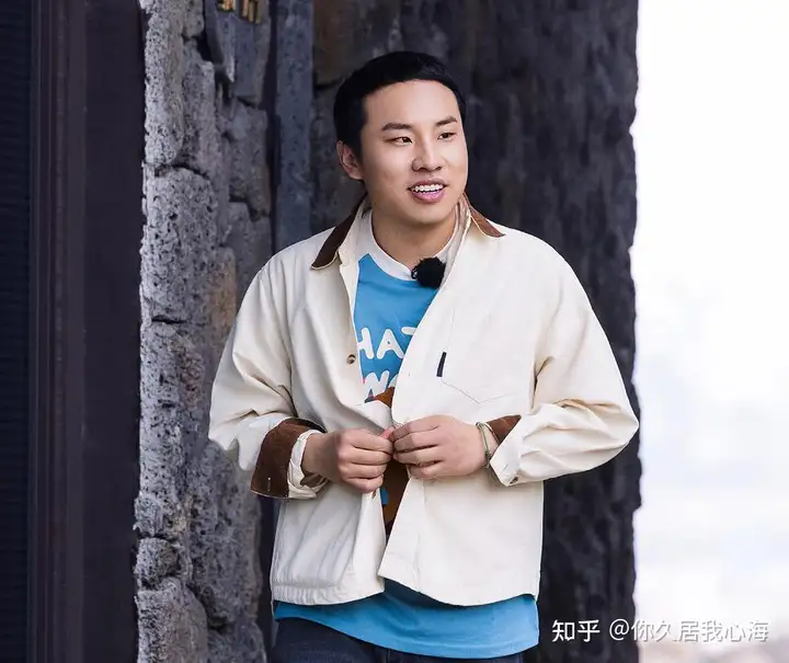 徐志胜自曝创业月亏 12 万，因要养 6 个员工而不愿关公司，如何看待这种「非理性」的创业心态？