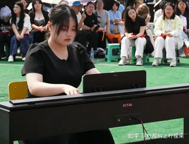 【活力校园】十八而志 向光而行 | 浙江省广播电视中等专业学校塘栖校区2026年高三成人礼圆满举行！(图6)