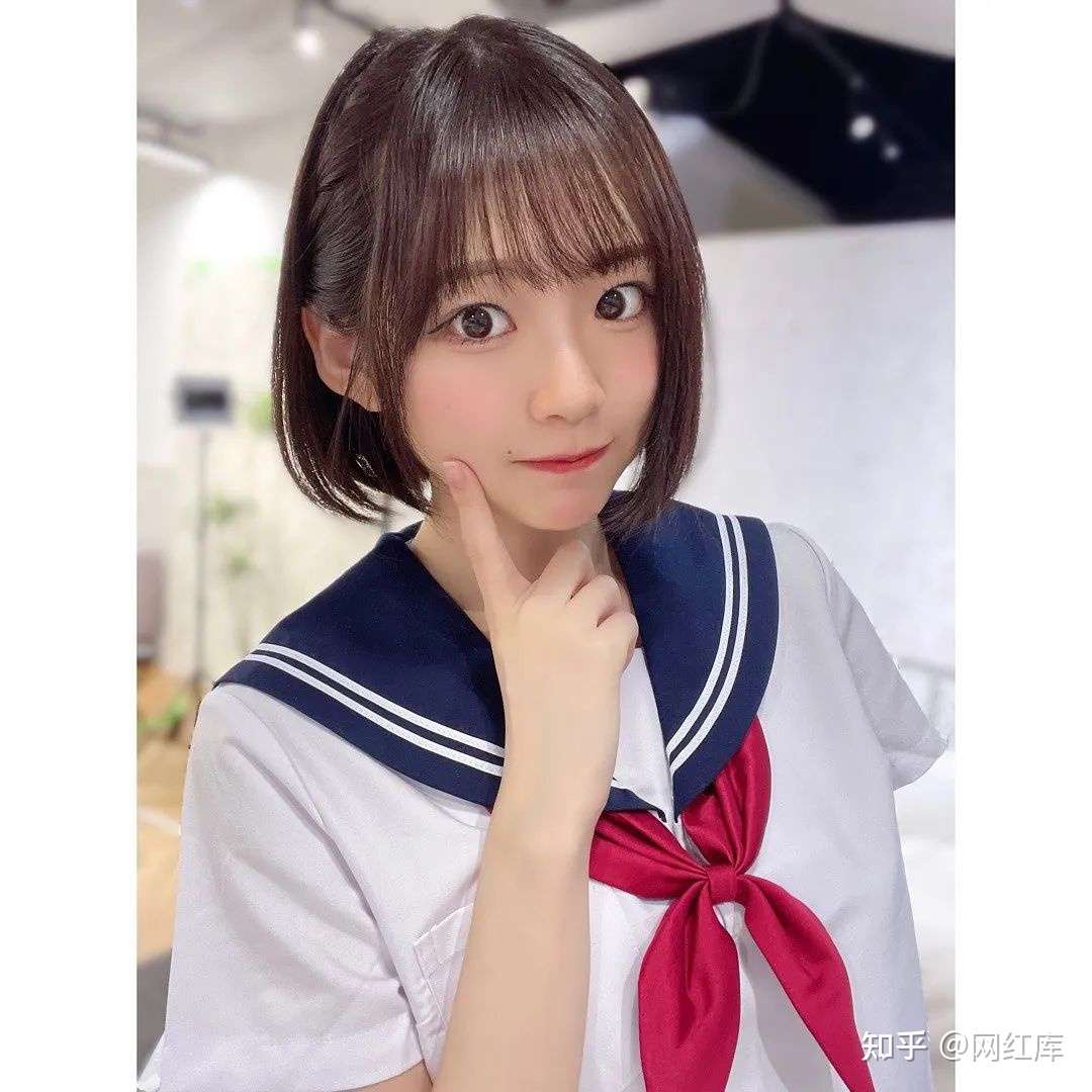 日本赛车女郎八伏纱世｜娃娃脸配模特身材的甜辣风美女 Facebook-第13张