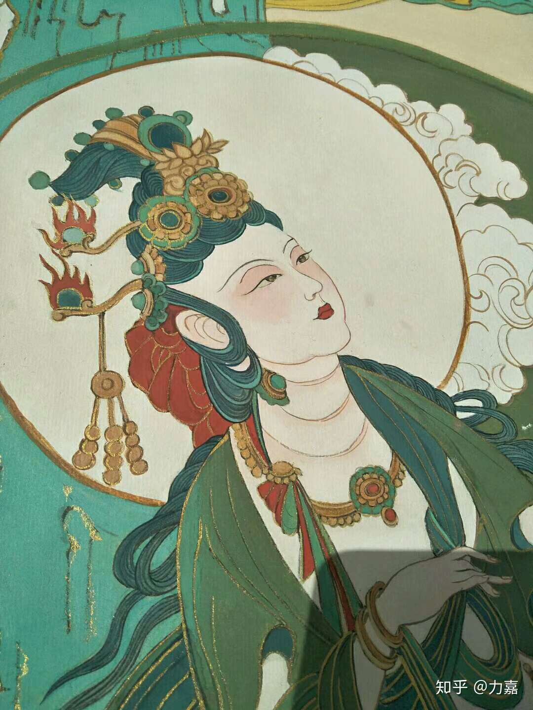 张大千青绿水月观音临摹纸本卷轴90110