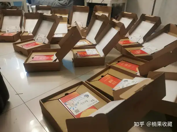 早期怎么找到你的前100个客户,并让客户主动咨询下单?