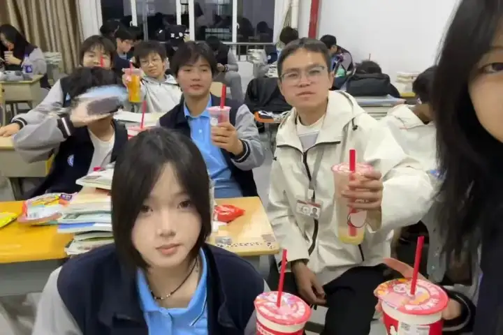 【活力校园】执笔逐梦不倦 乘风万里可期 | 计算机应用专业2505班级风采展(图10) 【活力校园】执笔逐梦不倦 乘风万里可期 | 计算机应用专业2505班级风采展(图10)