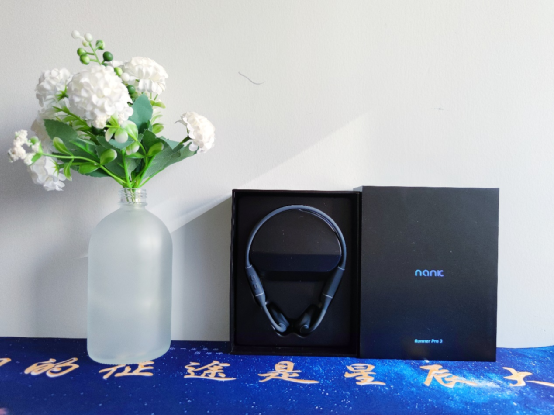 IPX8级防水,使用蓝牙5.2技术的骨传导蓝牙耳机是一种什么体验?