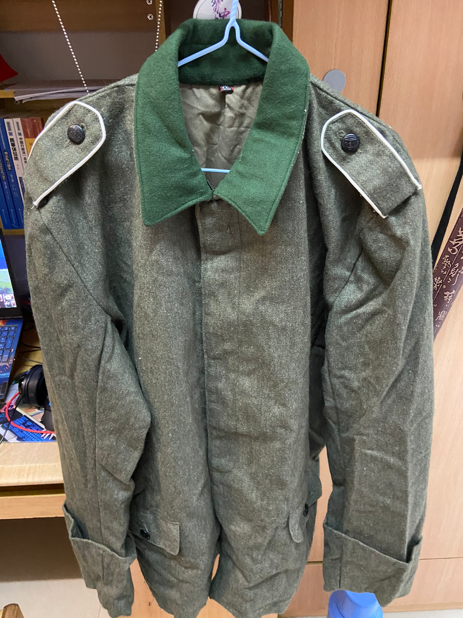 沃尔科戈洛夫 的想法: 一战期间德军部分装备:m1915式原野灰军