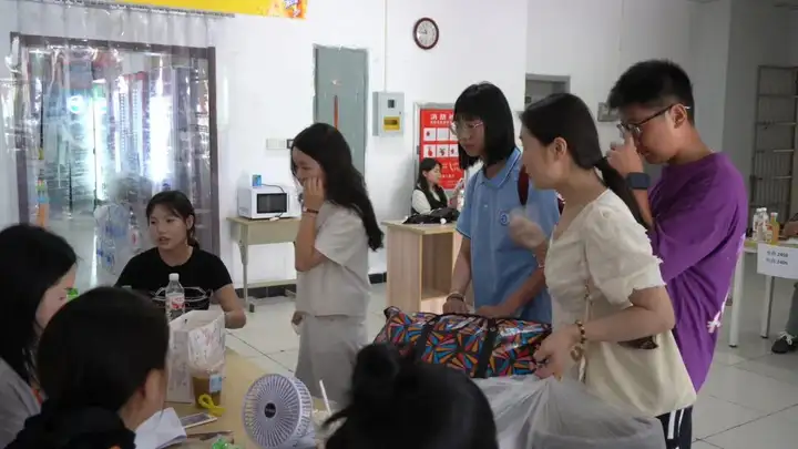 新学期 新希望|我们开学啦!塘栖校区开学报到!(图7) 新学期 新希望|我们开学啦!塘栖校区开学报到!(图7)