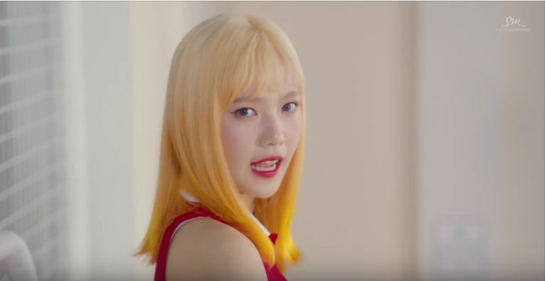 评价下redvelvet的专辑russianroulette