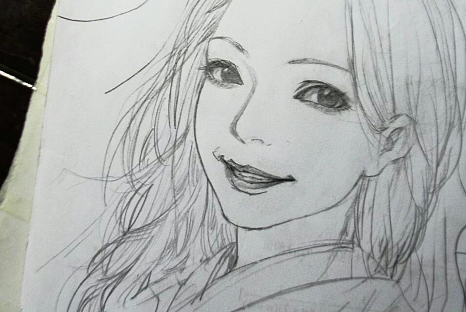 怎么用速写画微笑露齿的人