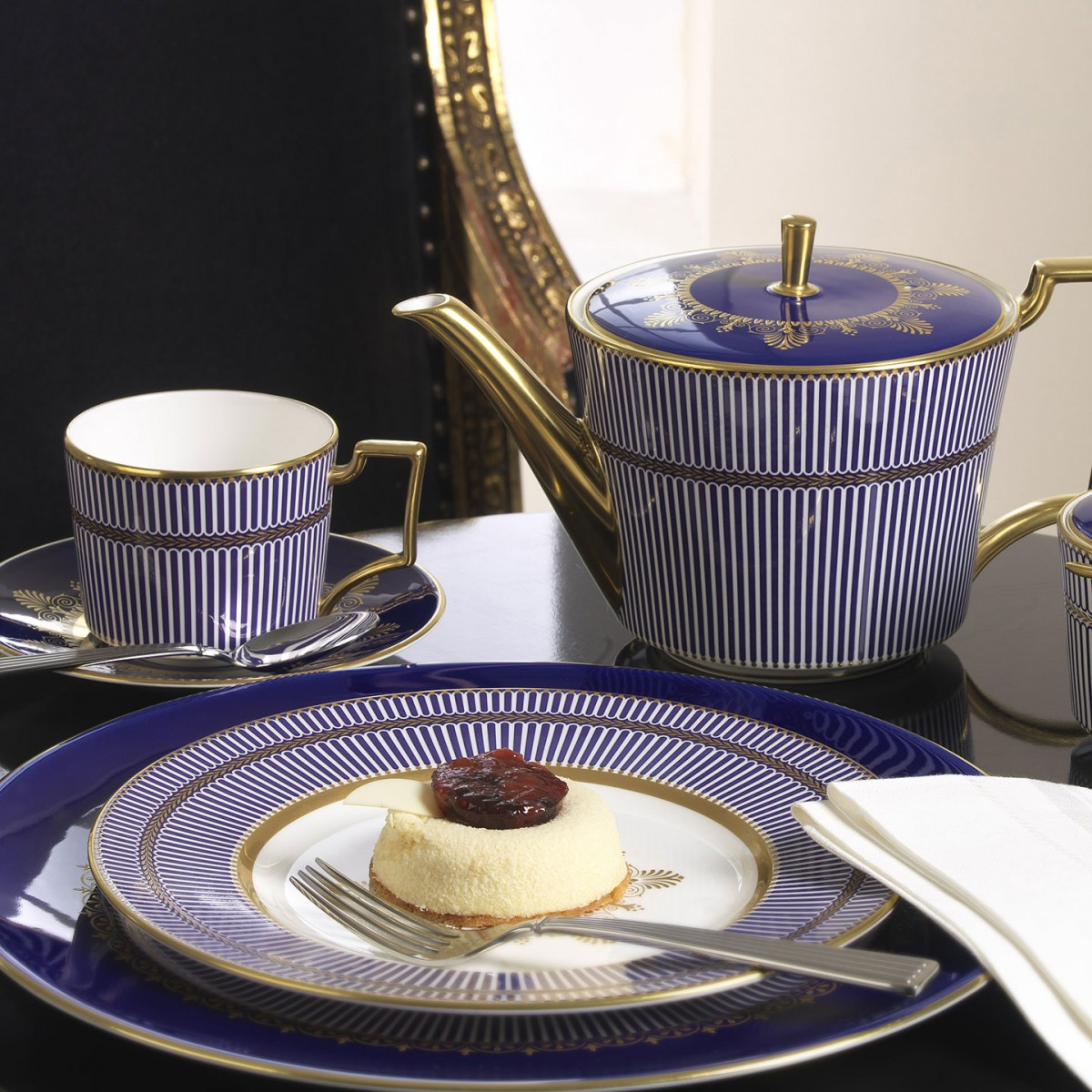 英国陶瓷茶具一组 - 南京正大拍卖有限公司