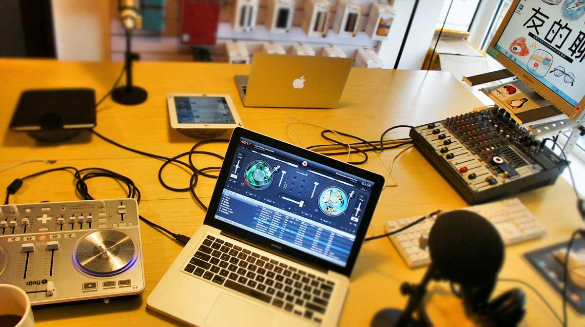 做播客podcast需要什么硬件和软件