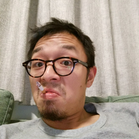 Zhihu profile picture for @whites