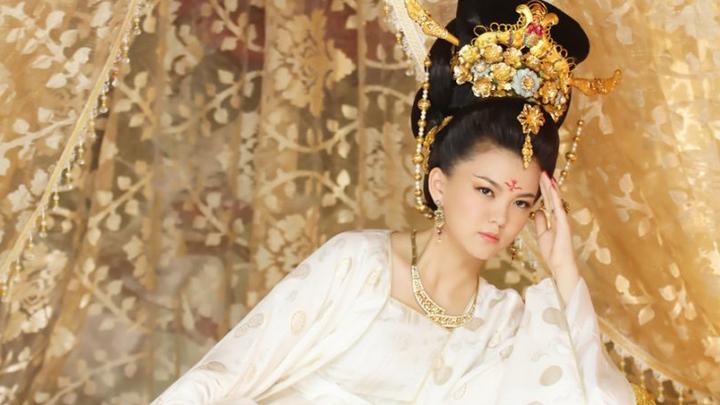女皇的王朝终究不能长久！ - 知乎
