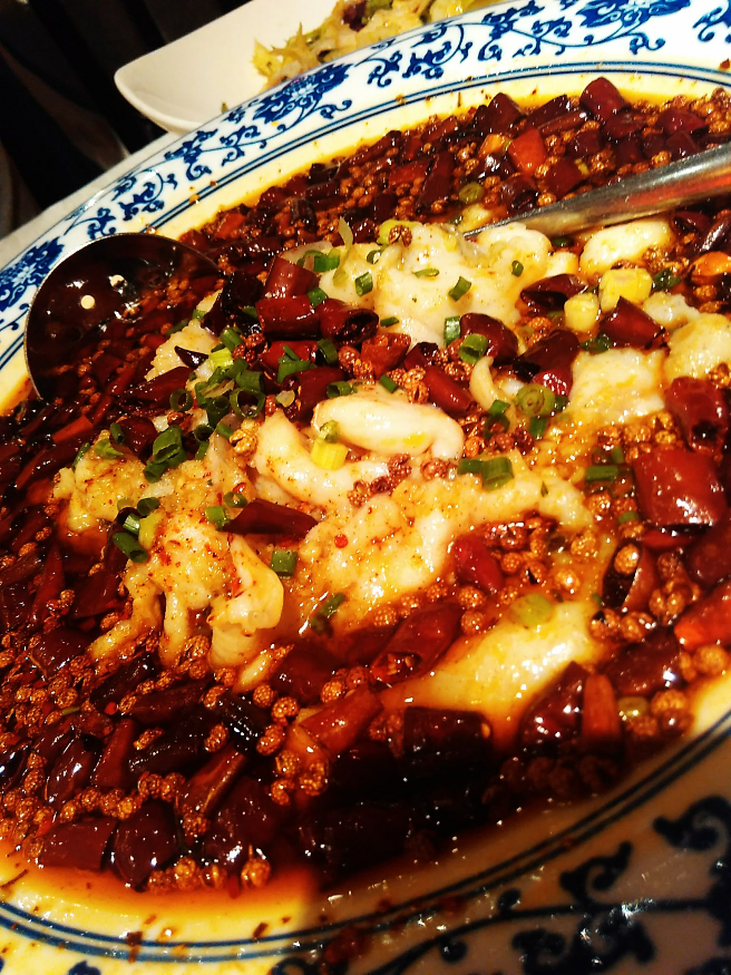 深圳有哪些值得一去的餐馆,馆子里一定要尝试的菜式有哪些?