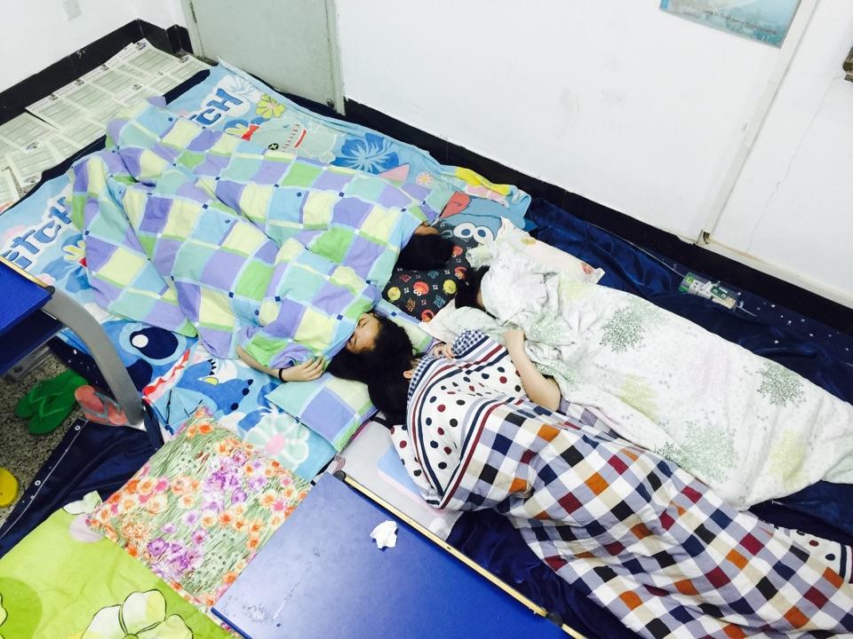 大学宿舍没有空调是一种怎样的感受? - 知乎