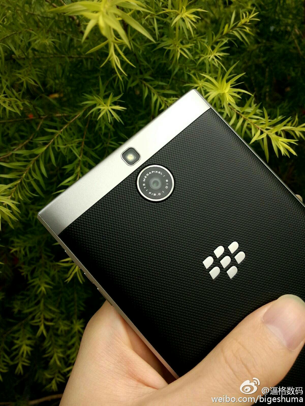 如何评价黑莓 passport 手机?