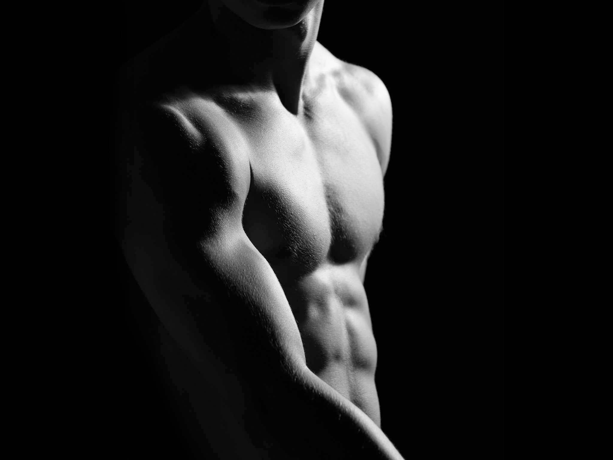 英俊的肌肉裸男在牛仔裤摆姿势照片摄影图片_ID:348676390-Veer图库
