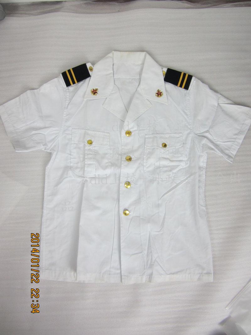 中国人民解放军海军的两种水手服有哪些区别?