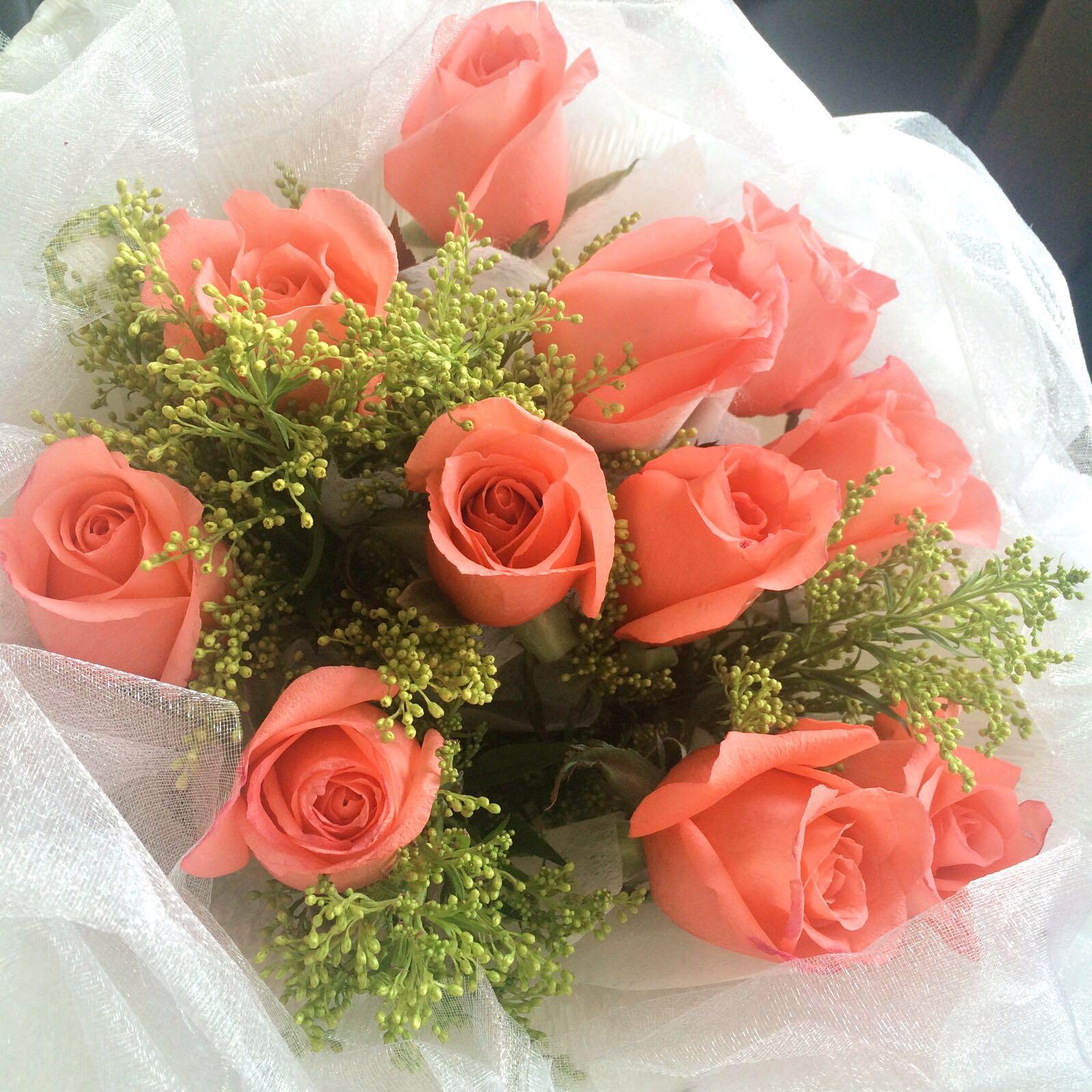 女孩子情人节收到花的时候心里在想什么