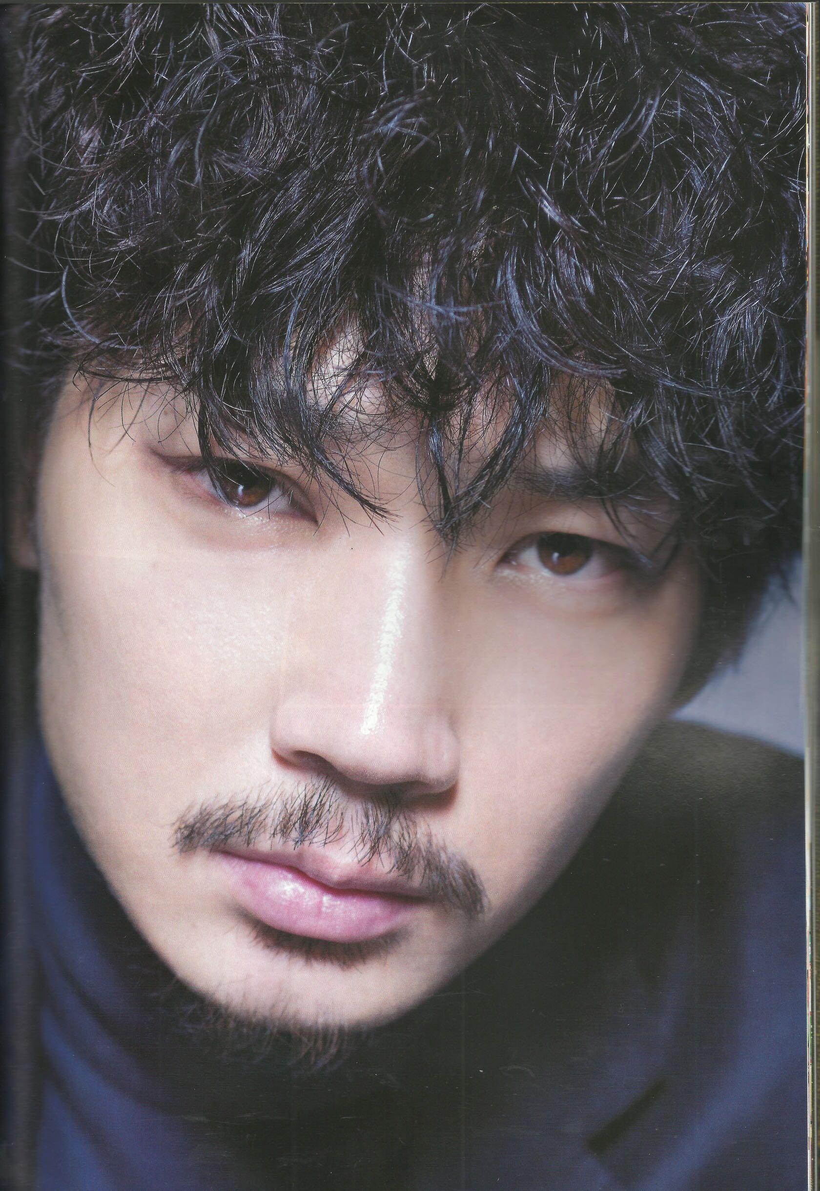 哪些日本男明星很帅? - 知乎