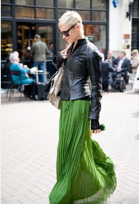 绿色上衣搭配什么颜色裤子或裙子好看