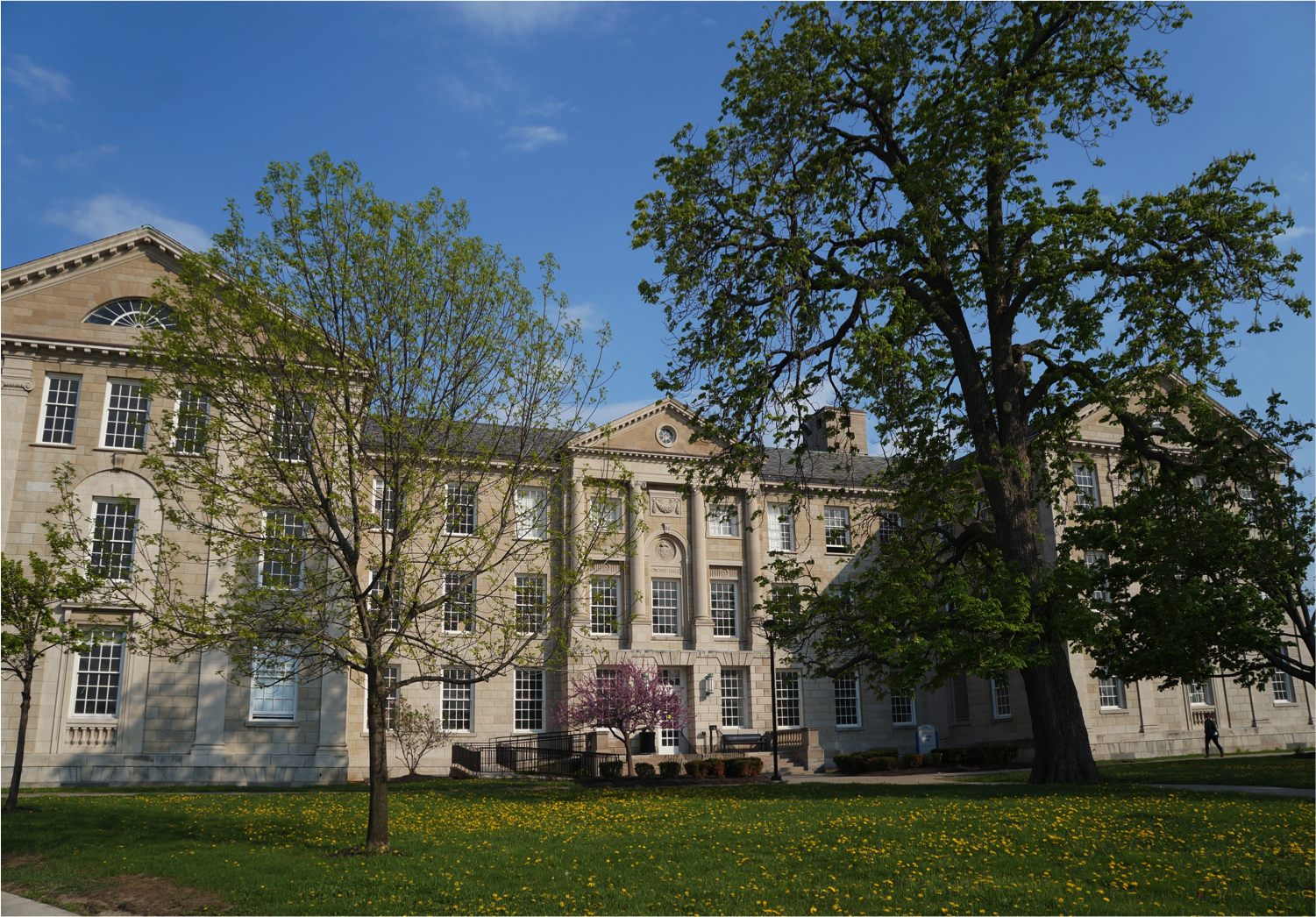 在纽约州立大学布法罗分校 (university at buffalo) 就读是怎样一番