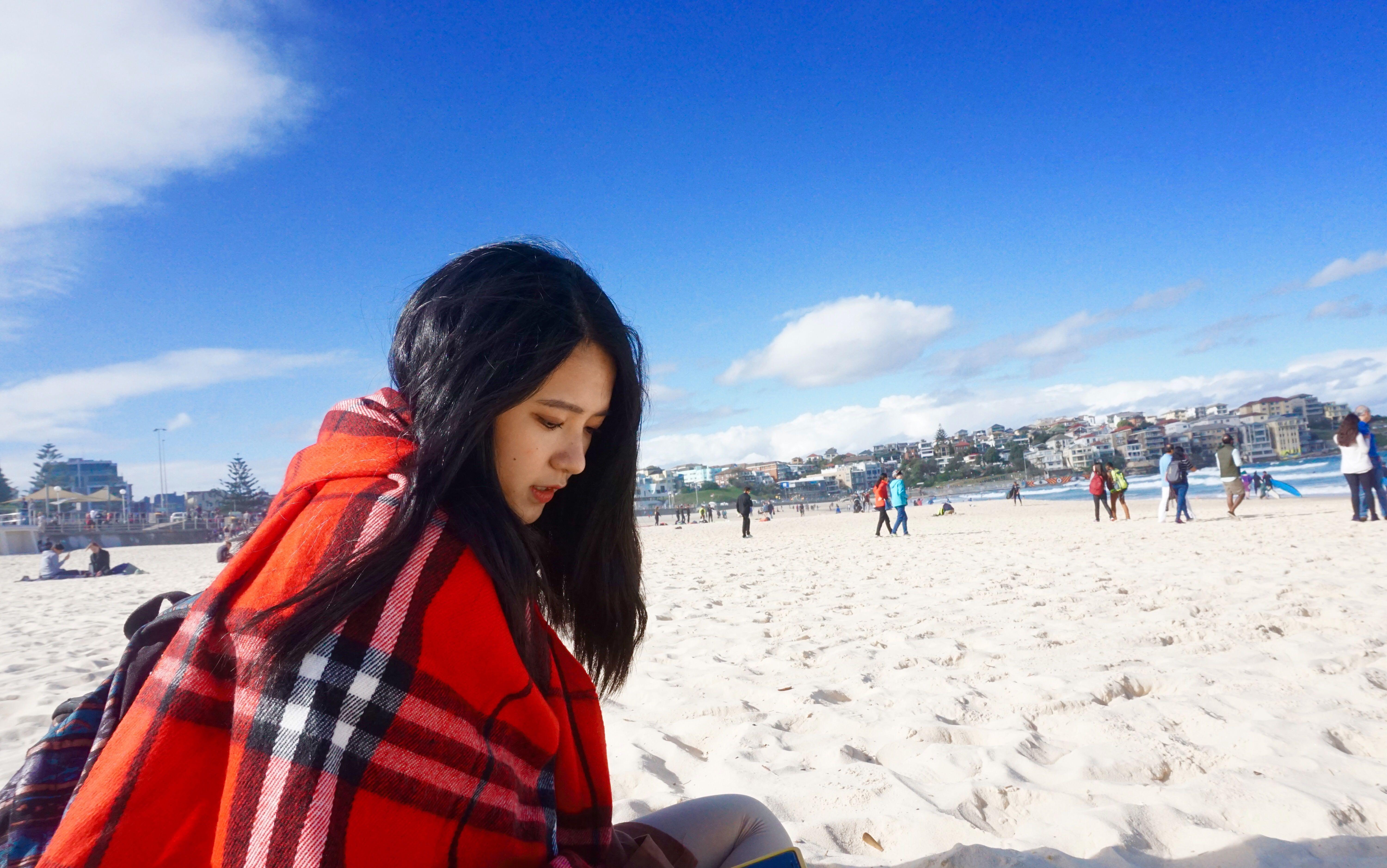 一个人旅行应该怎样自拍