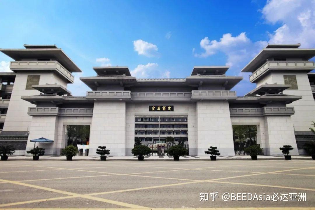那些顶级大学的“门面”是如何设计的? - 知乎
