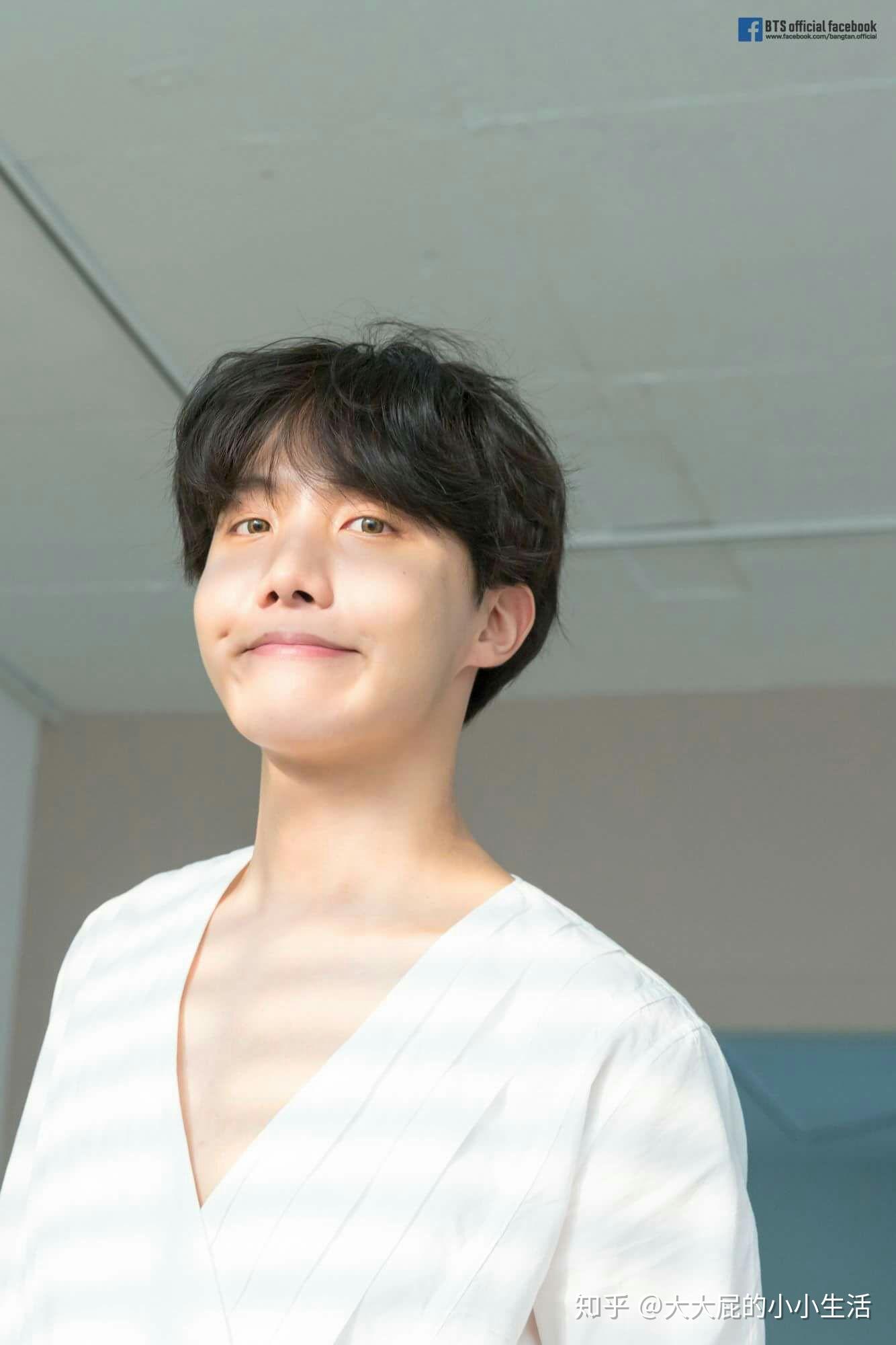 郑号锡有哪些男友感的图?