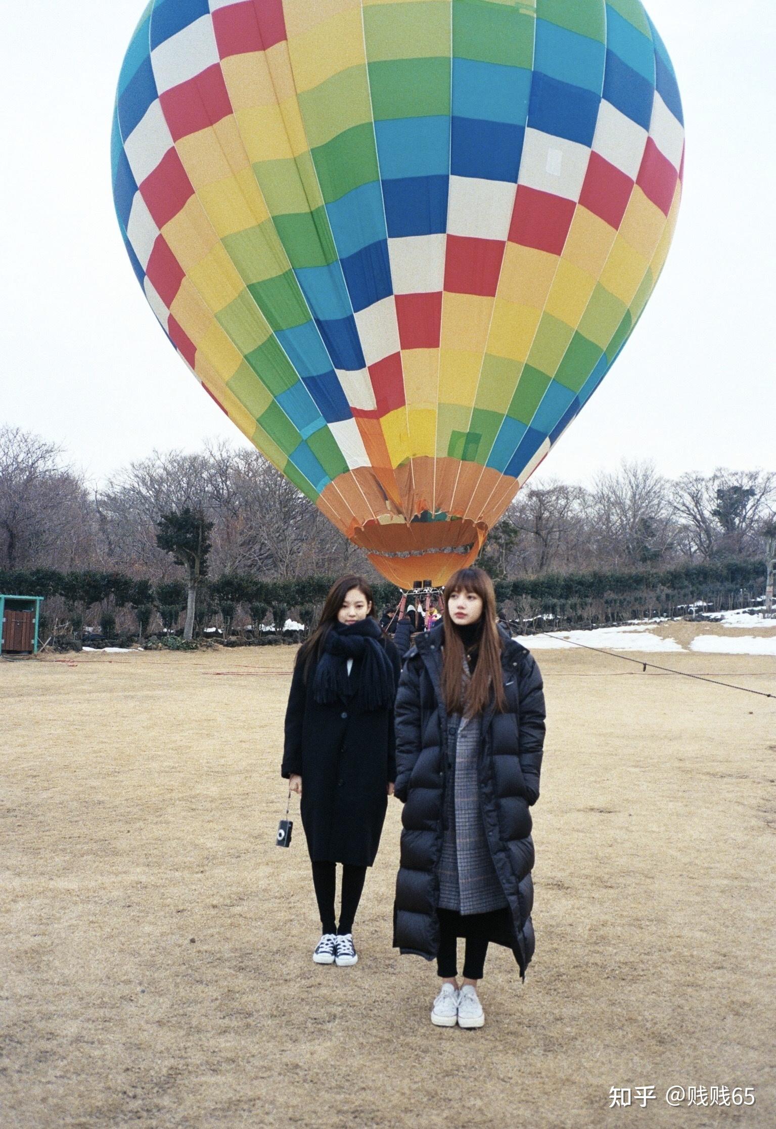 能分享一下jisoo在团综blackpinkhouse中的照片吗