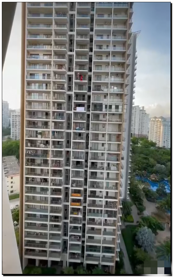 三亚女子阳台跳舞坠楼,物业回应称「从 20 多层坠楼,已在处理」,还有