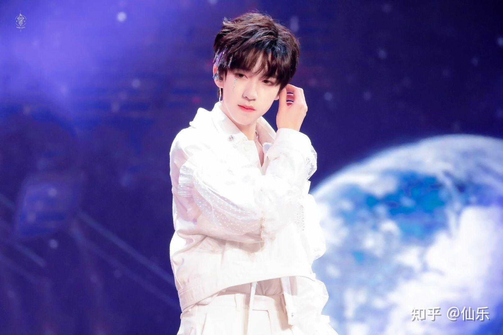 有没有贺峻霖的神图