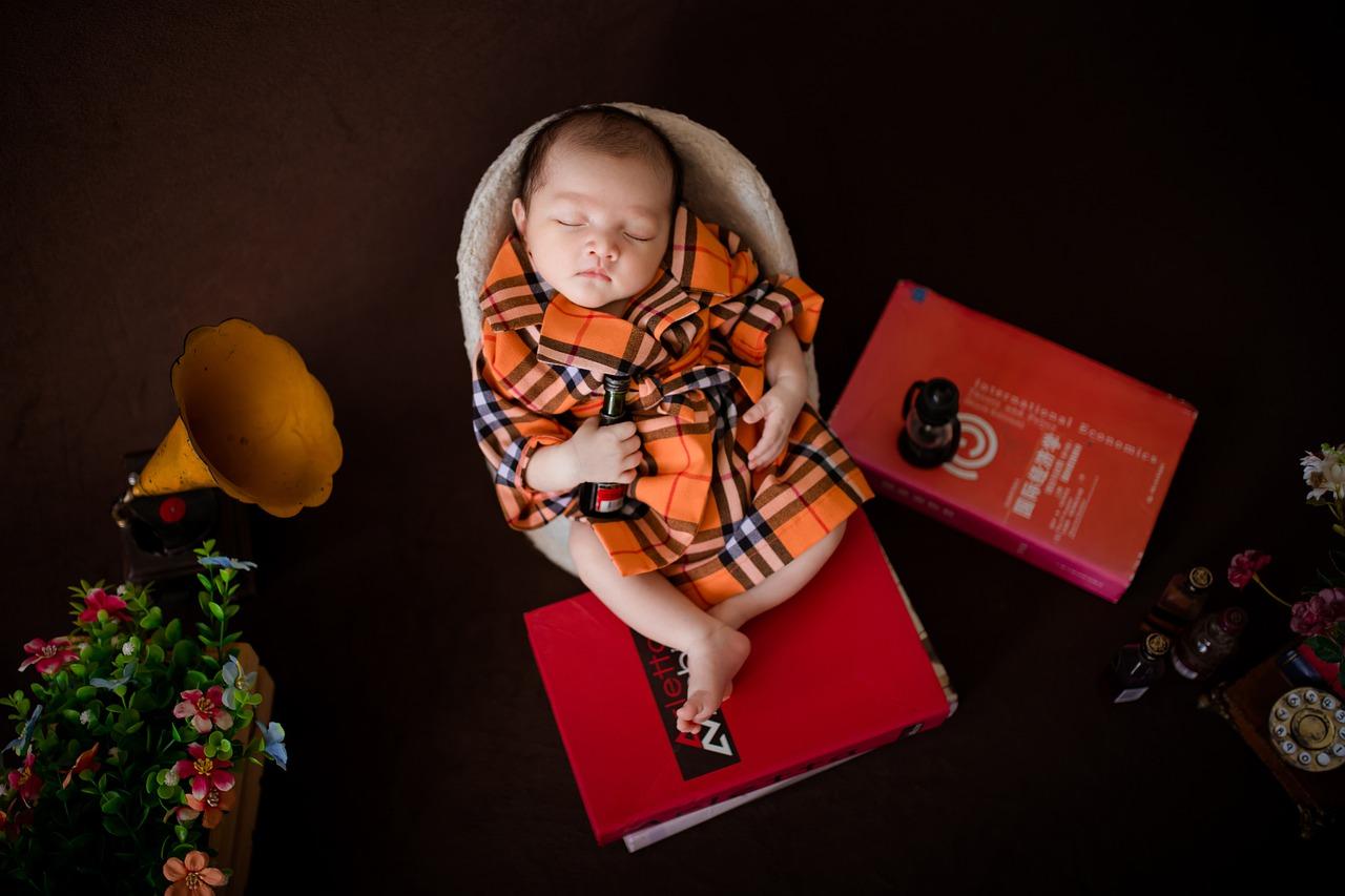 新生儿适合什么灯光