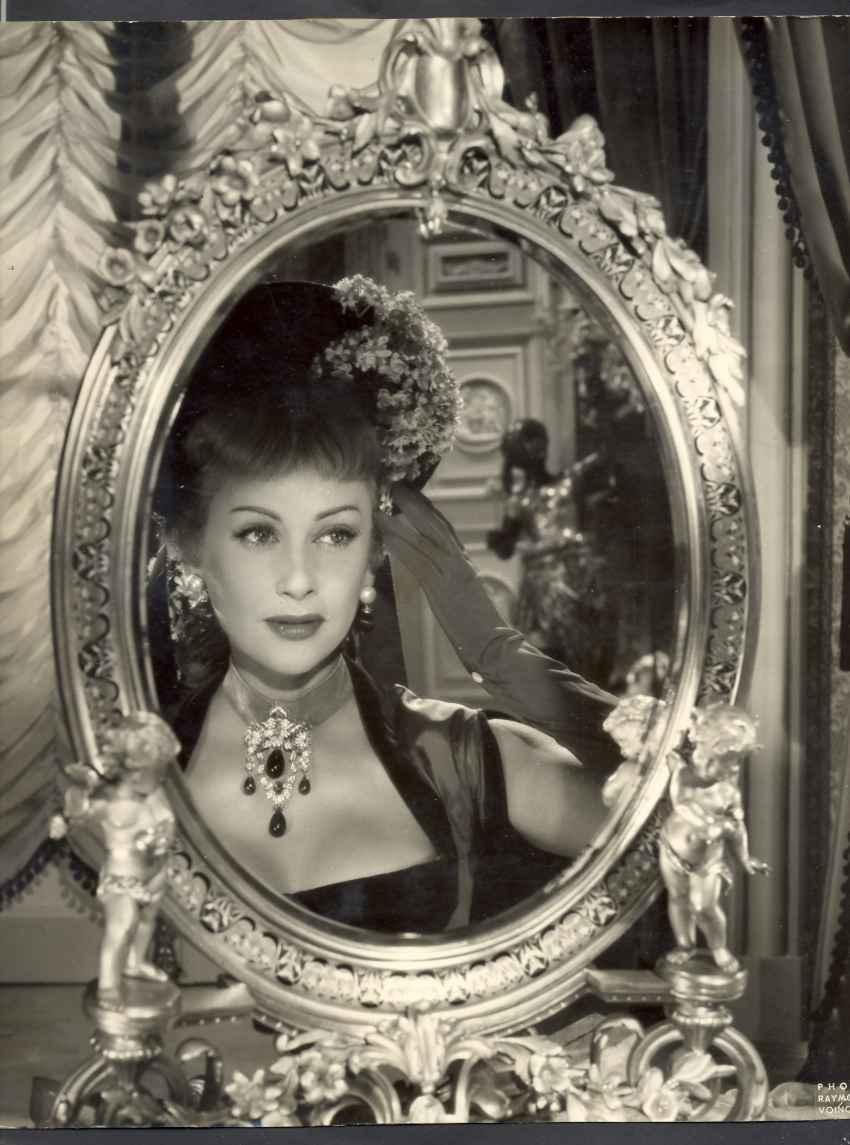 怎么分析左拉的娜娜为什么它会成为轰动一时的作品