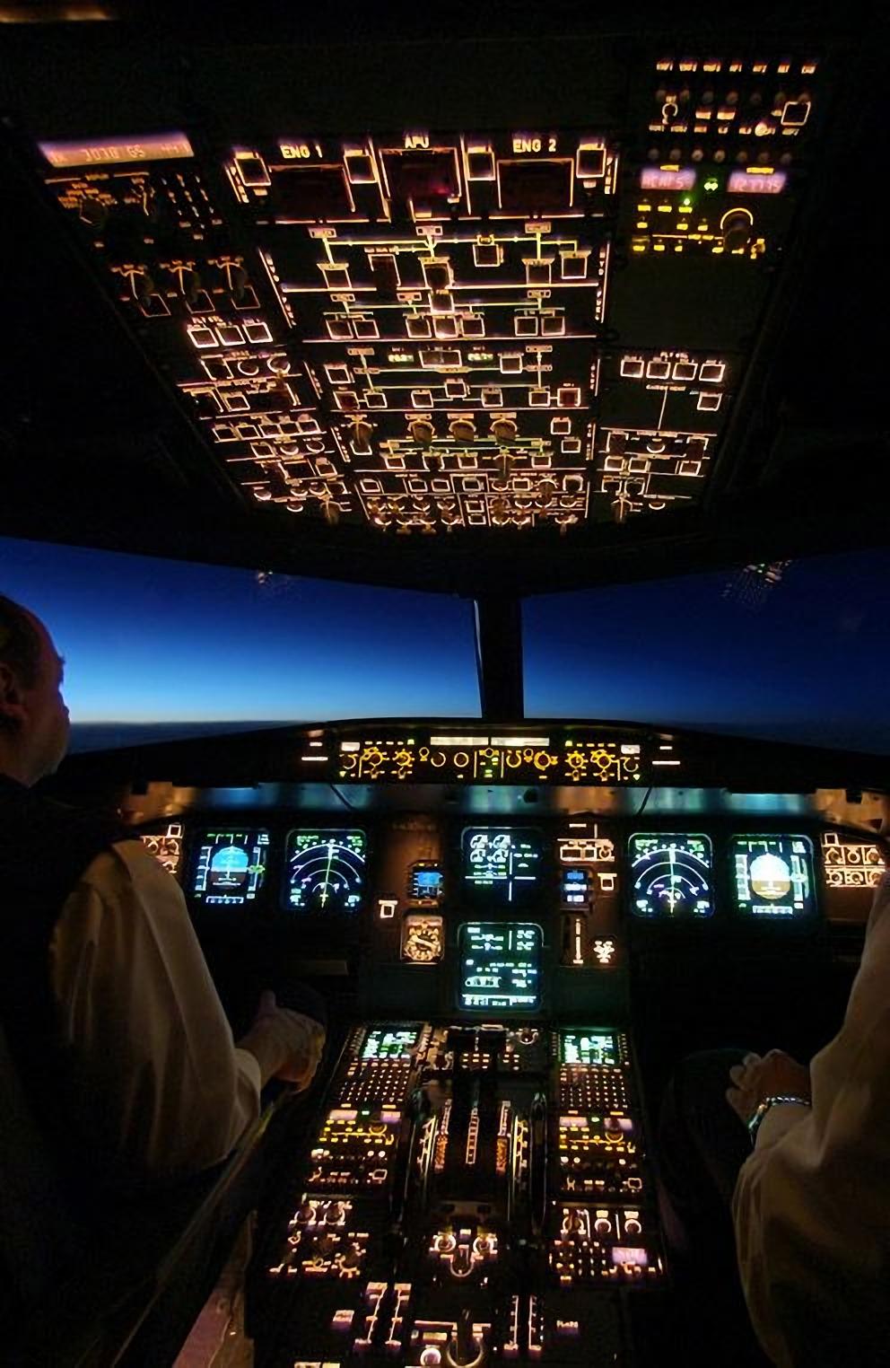 谁能来几张飞机驾驶舱的手机壁纸? - 知乎