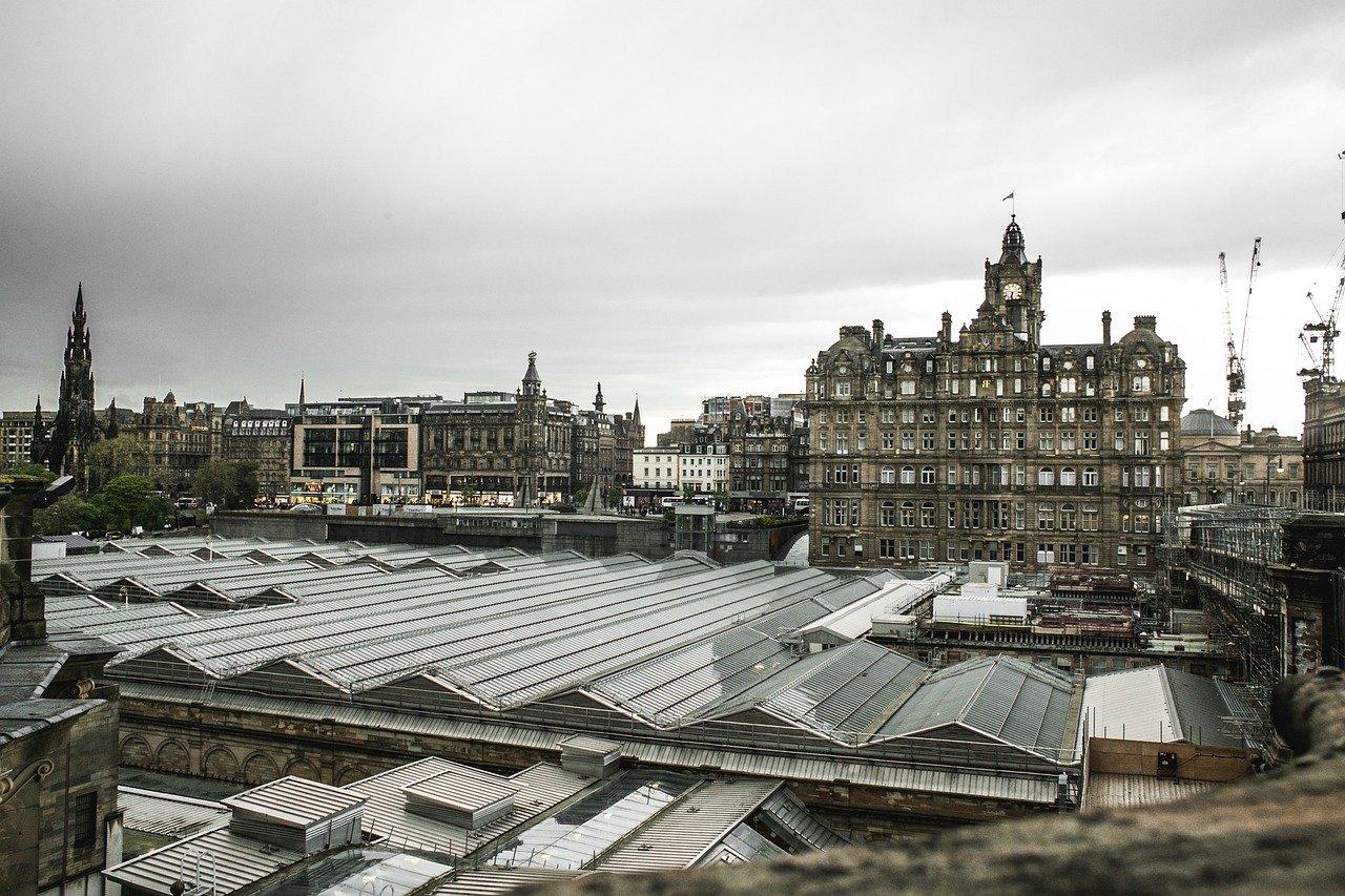 2. 爱丁堡公寓租金