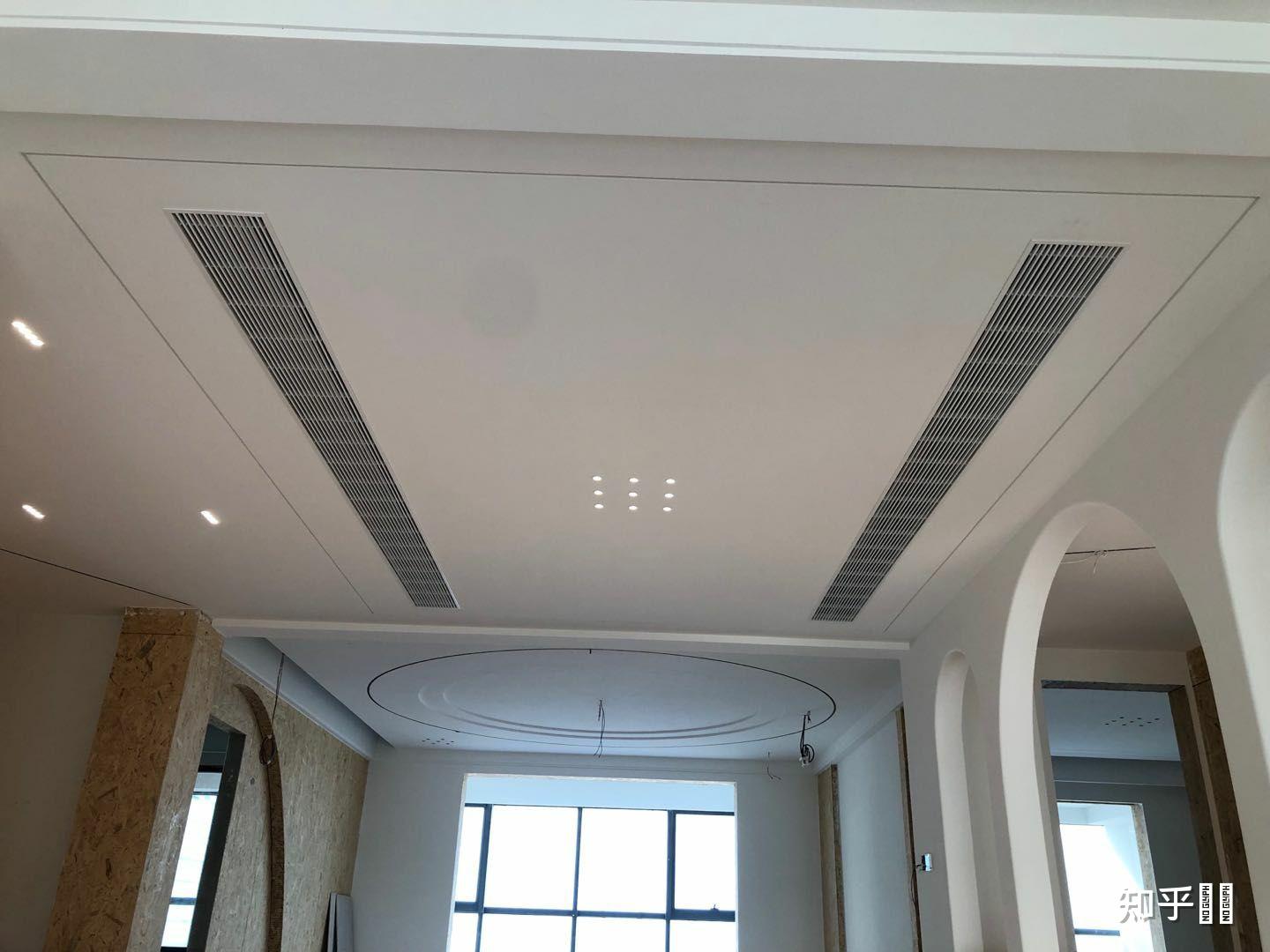 问下中央空调的侧出侧回侧出下回下出下回下出侧回各有啥优缺点