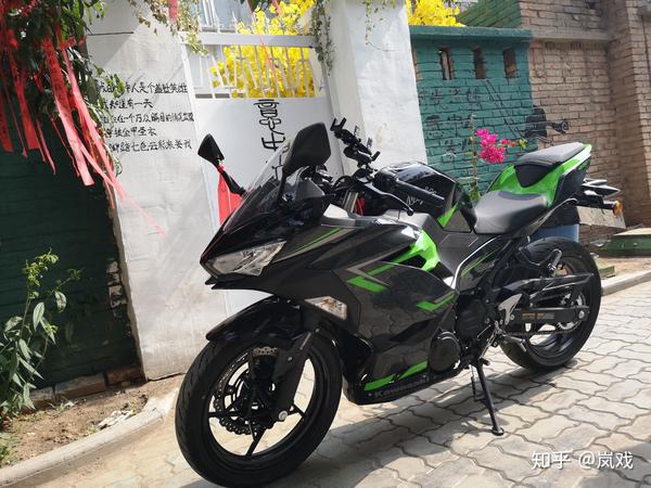 《3到5万元左右的越野摩托车》gsx250r/川崎ninja400/雅马哈r15