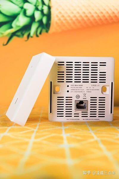 华三Mini AX60双频面板,专业芯片信号更强