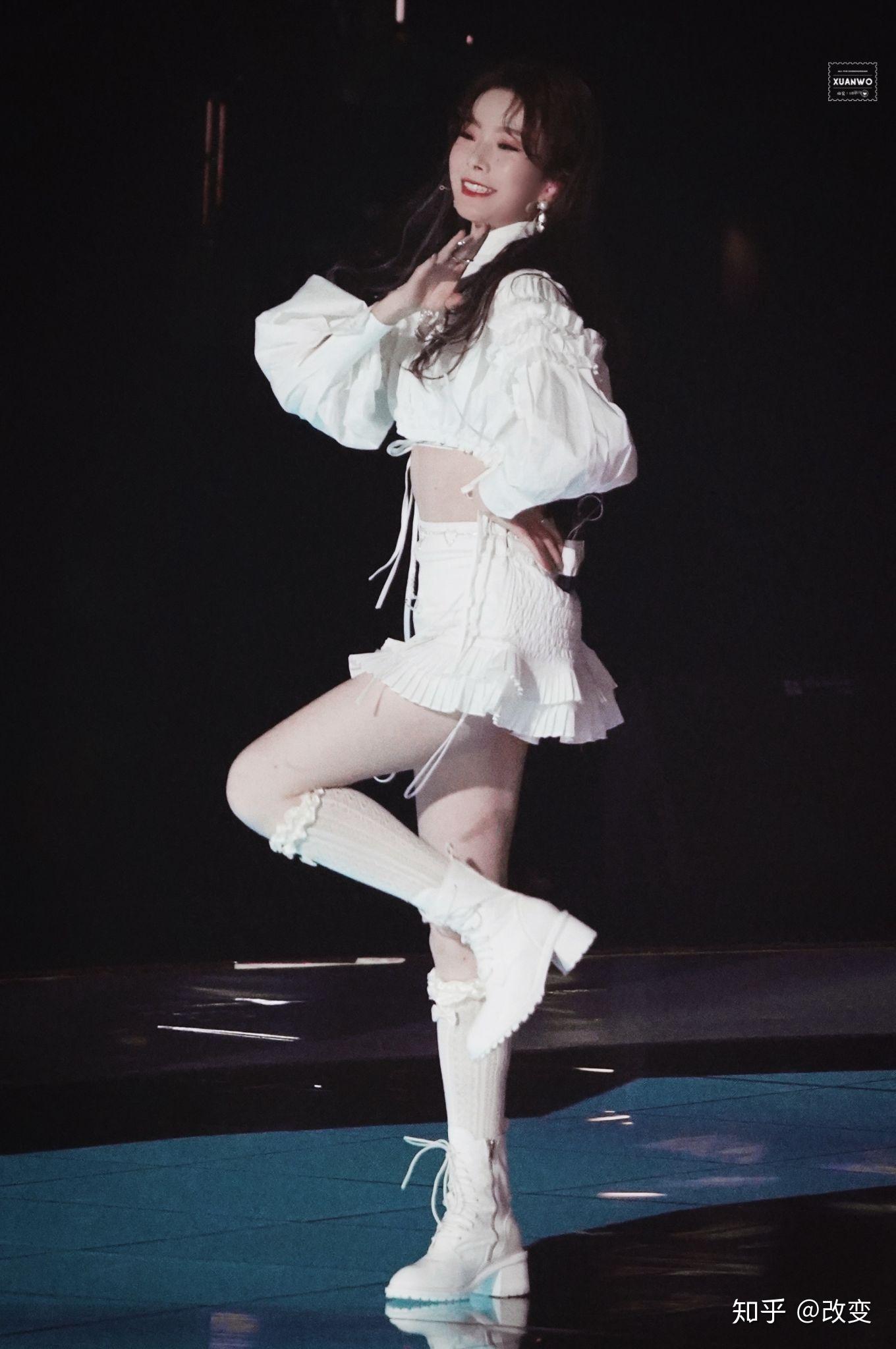 如何评价陈卓璇的长相