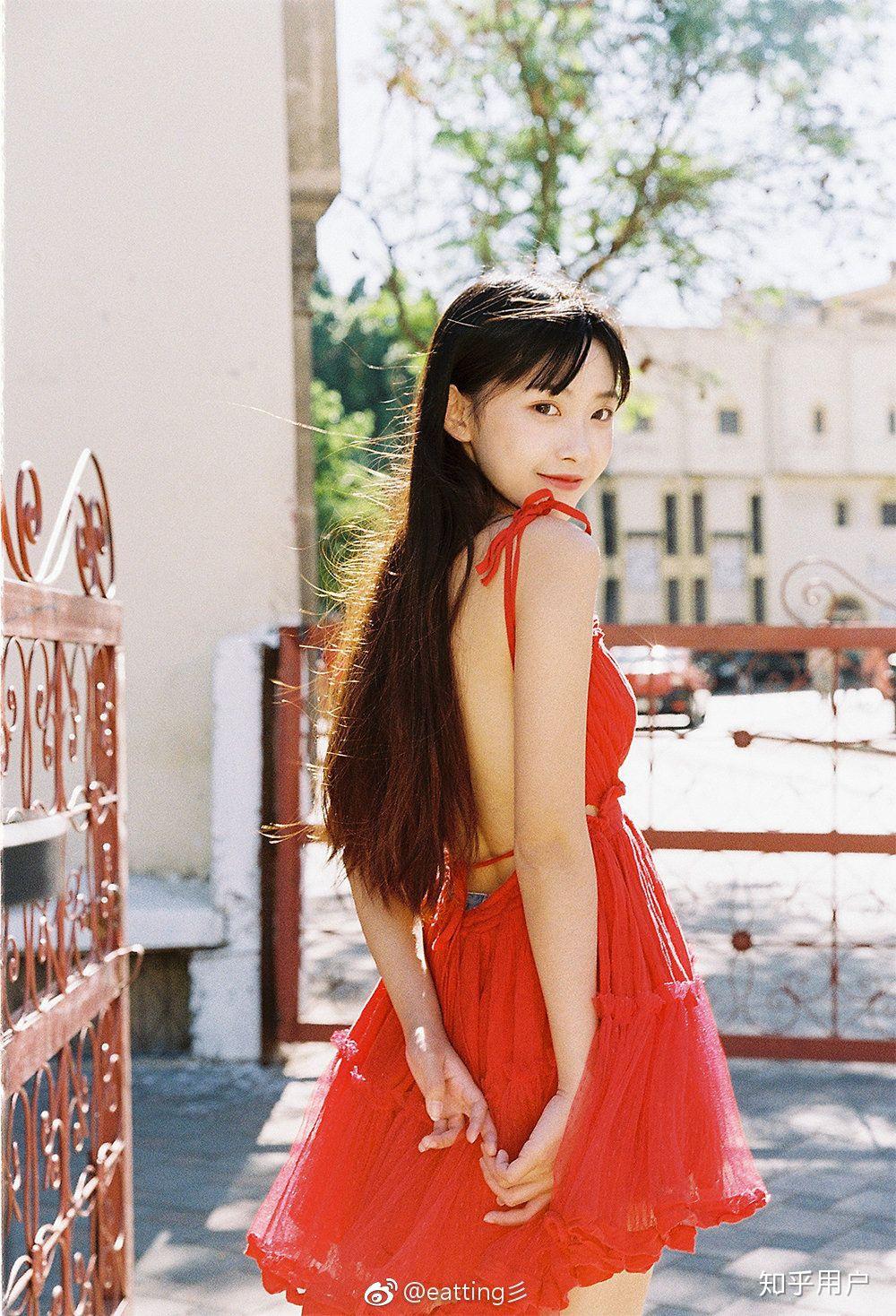 参半miao和半藏森林比谁更算得上美女? - 知乎