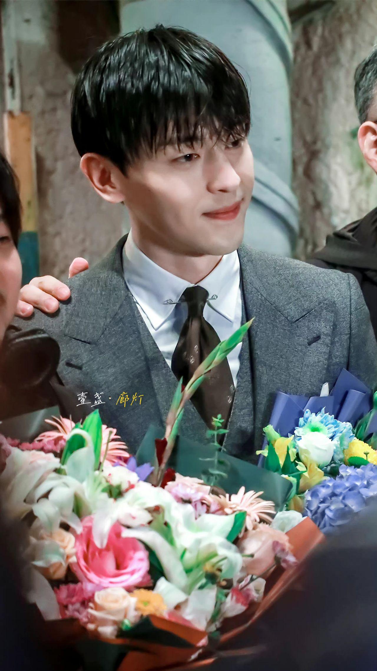 如何评价邓伦告别夜旅人的发文