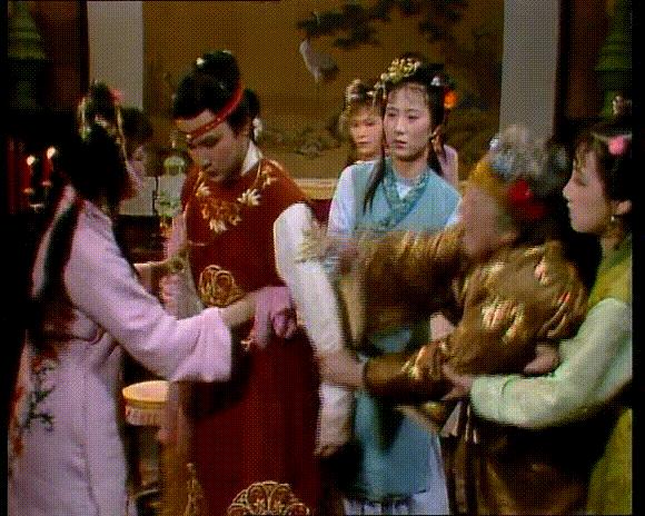 “这个妹妹我曾见过的” 知乎 