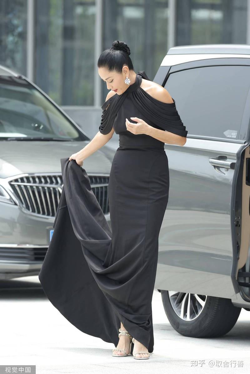 如何评价腿精瞿颖的身材