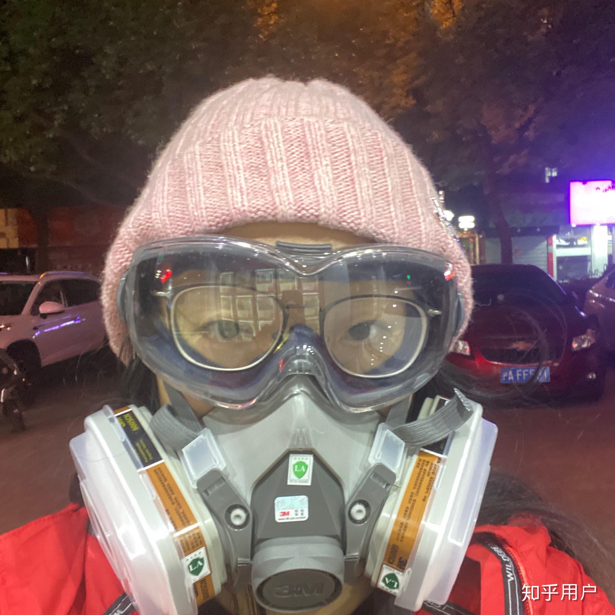 2020年肺炎疫情下,大家为什么都买n95不买防护全面的防毒面具呢,相比