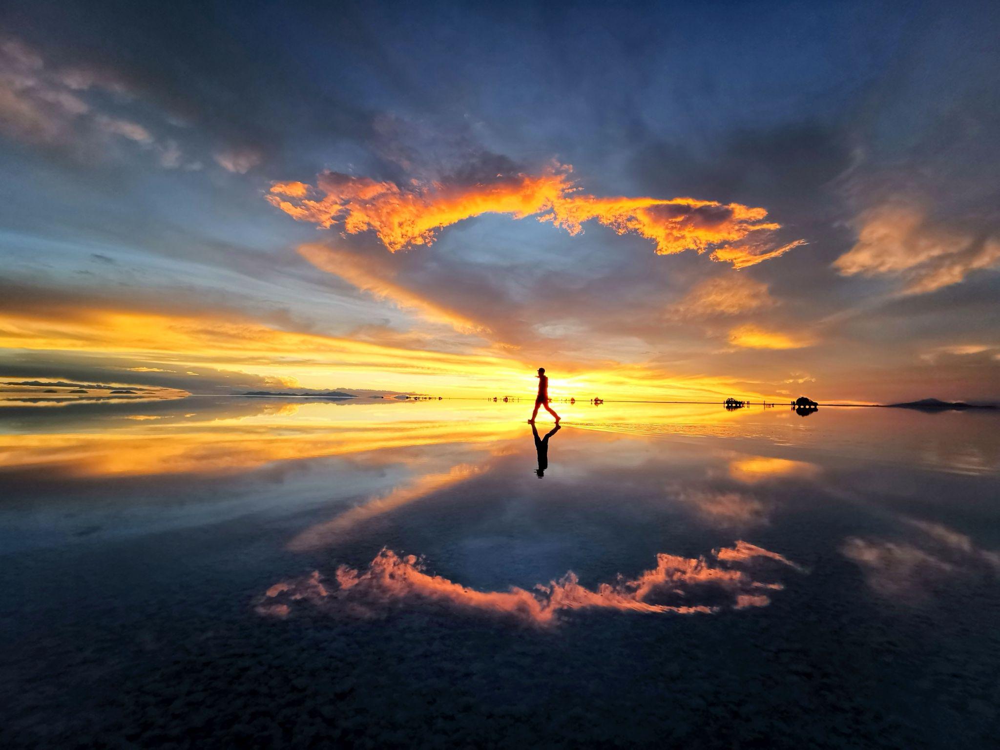 传说中的天空之镜乌尤尼盐沼真的像照片那么美吗