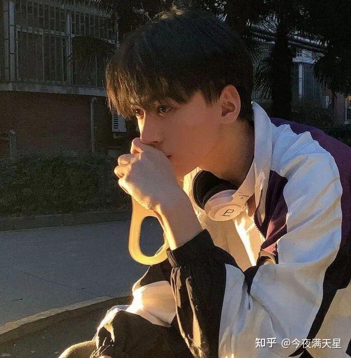 有没有纯欲风男生头像